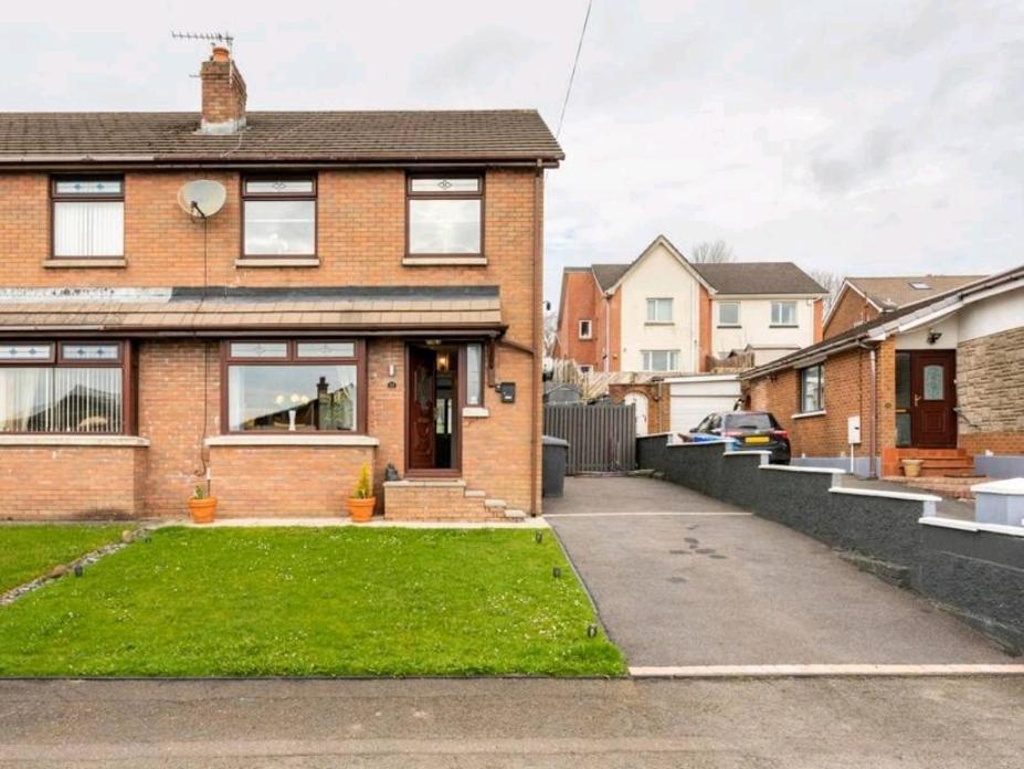 Spacious House City Skyline And Mountain Views Close Too Belfast Centre And Airports Free Parking Экстерьер фото